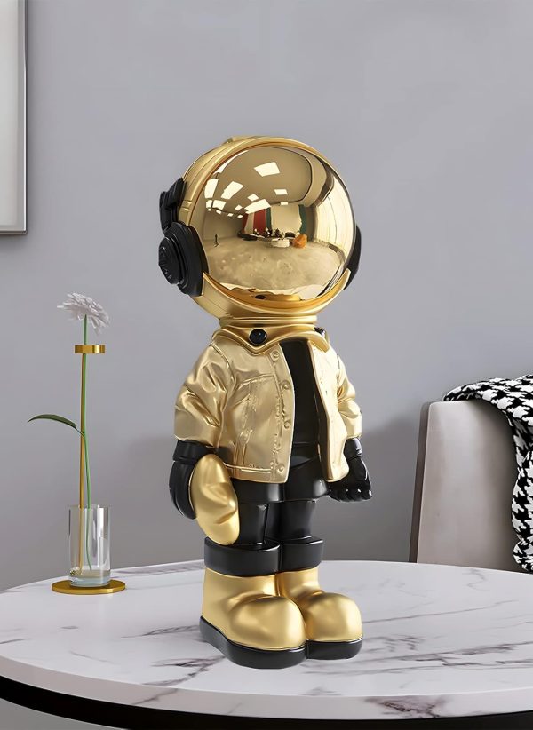 Astronaut Spaceman Sculpture - Image 3